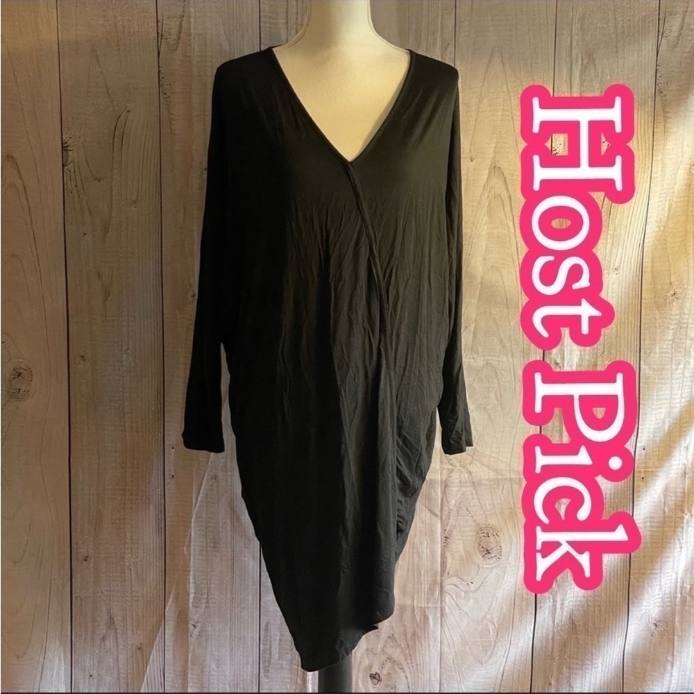 ✅HOST Pick✅ Mijo by Michelle Jonas Dress, Medium